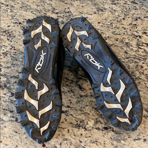 Men’s Gently Used NFL Reebok Cleat Style Sneakers - Picture 4 of 6